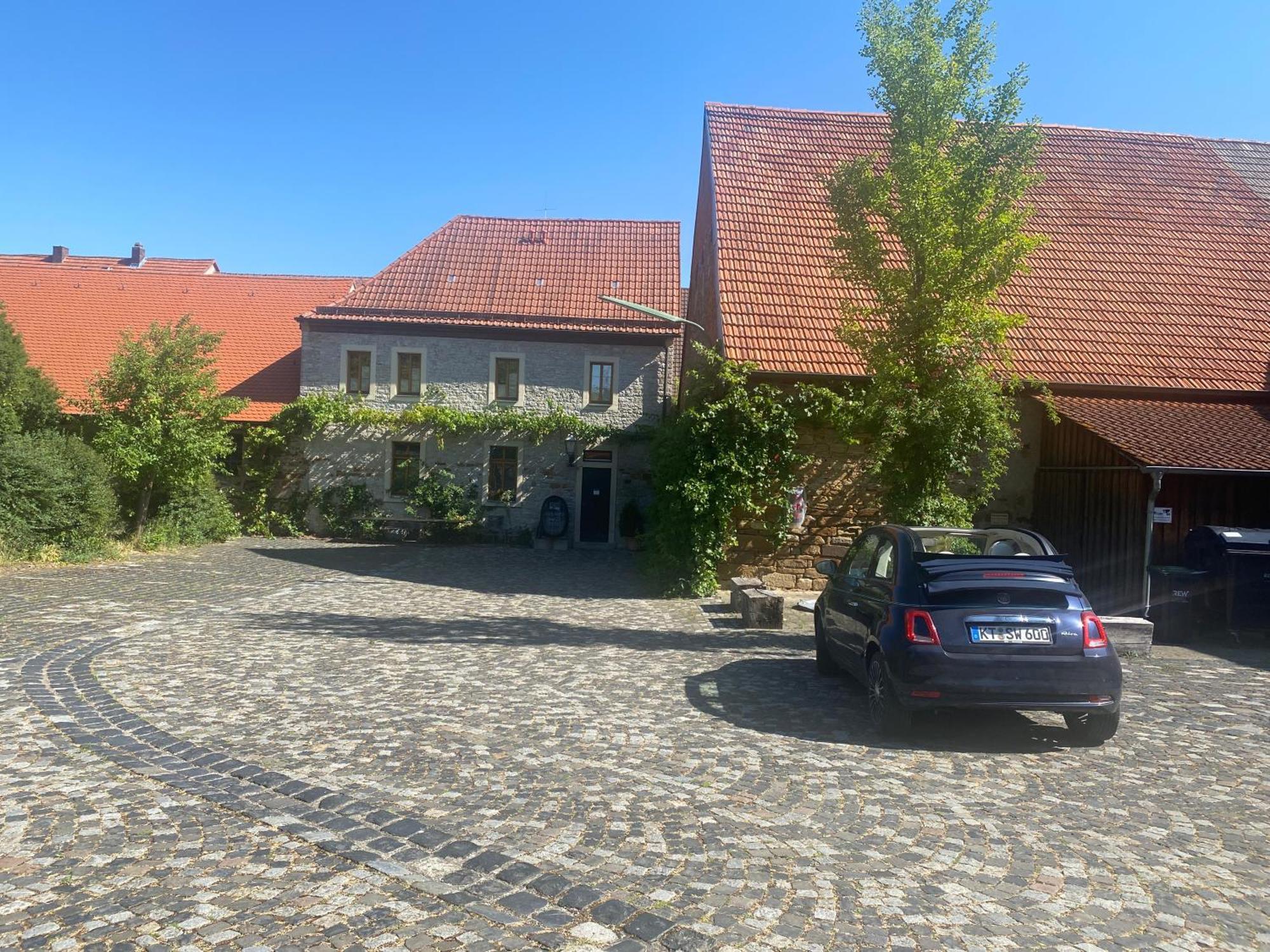 Gasthof Zum Storch Prichsenstadt Eksteriør billede